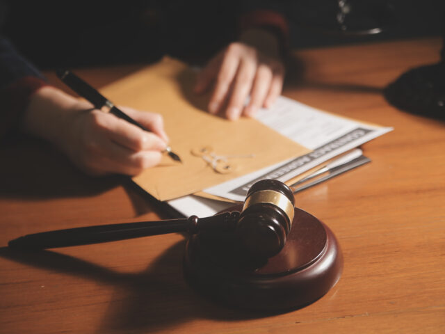 How to give power of attorney in Dubai